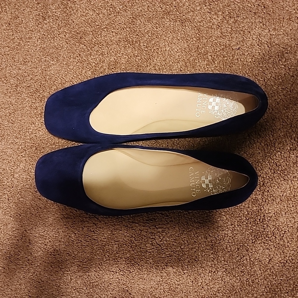 Vince Camuto flats